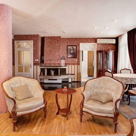 Aristocratic, Elegant, Designer Top Central Apartment Софія Екстер'єр фото