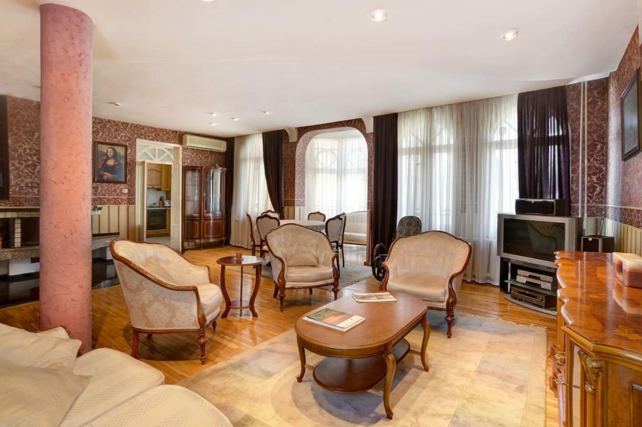 Aristocratic, Elegant, Designer Top Central Apartment Софія Екстер'єр фото