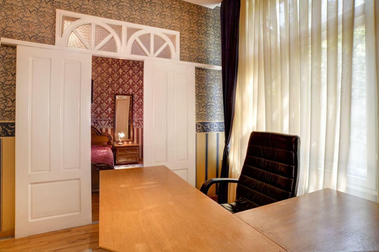 Aristocratic, Elegant, Designer Top Central Apartment Софія Екстер'єр фото